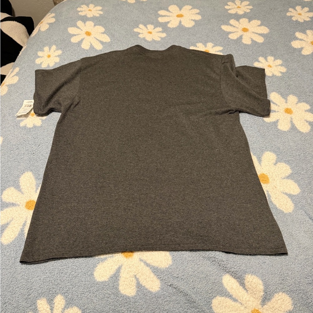 Scooby-Doo Festive Gray T-Shirt - Picture 2 of 3